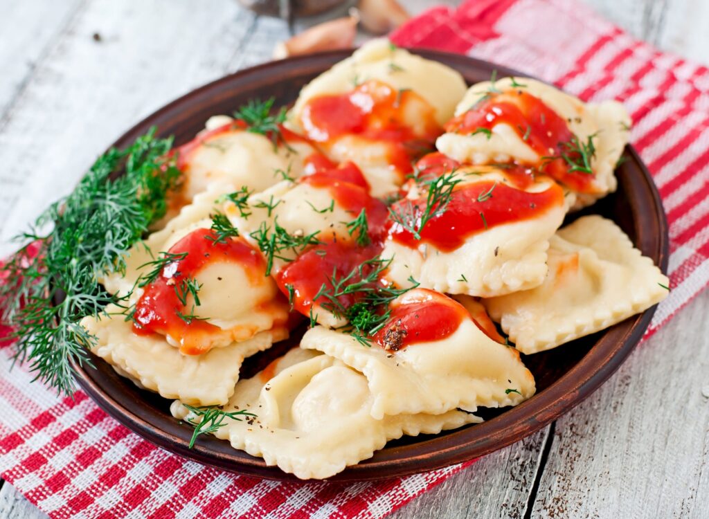Ravioli com Molho Vermelho: Receita Clássica e Saborosa
